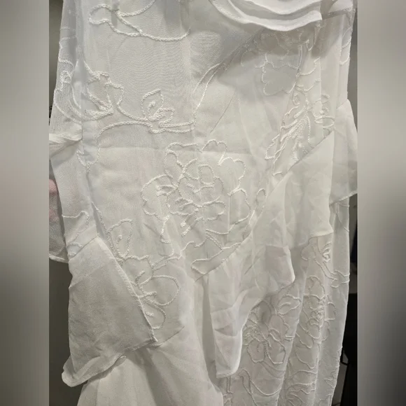 All About May• Lenora One-Shoulder White Ruffled Asymmetric Dress. Sz 6 - Picture 16 of 16